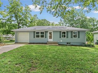 1104 Lexington Rd, Pleasant Hill, MO 64080