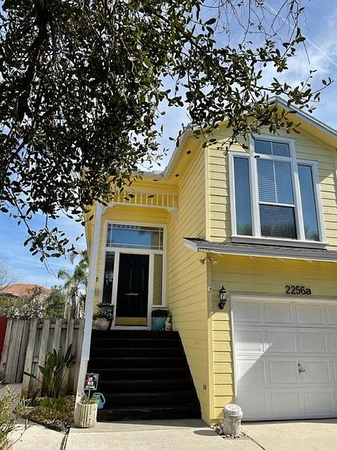 Front of house, split-level