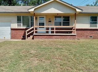311 SE 12th St, Pryor, OK 74361