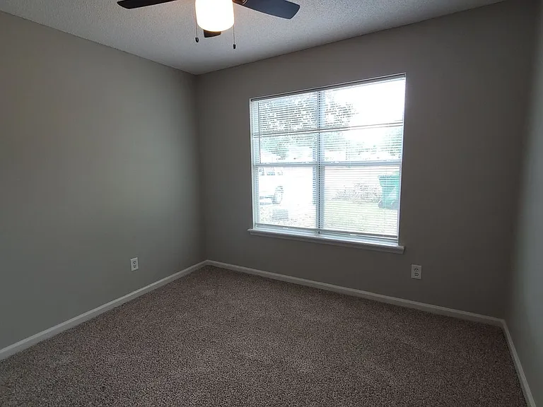 3017 Kensington Ln — Photo 5