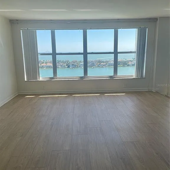 5200 Brittany Dr S #1804 — Photo 14