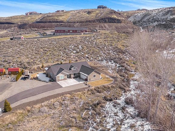 5th image of 105503 E Badger Rd