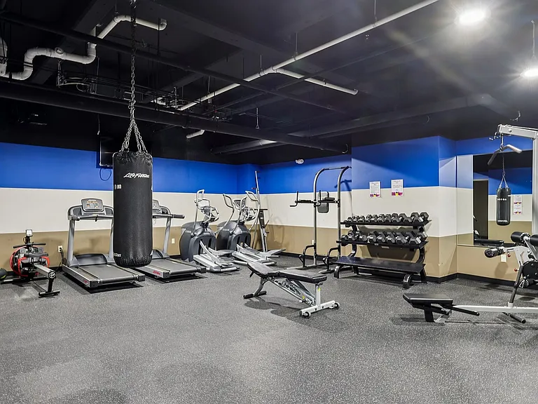 85-web-or-mls-Penn Ave-2409-920