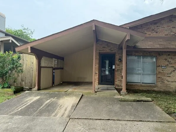 710 Intrepid Dr, Garland, TX 75043