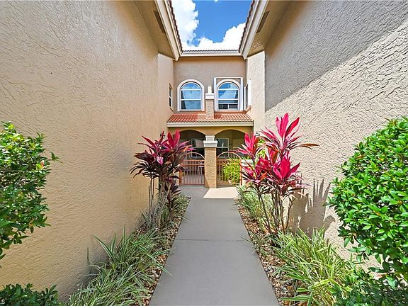 2nd image of 2555 Aspen Creek LN #102