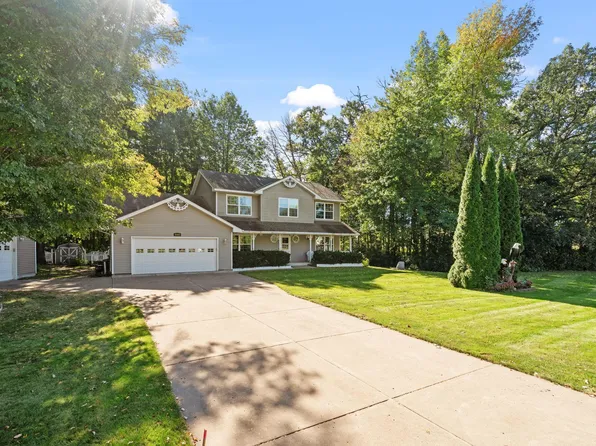 6543 Goodwin Ln, Wyoming, MN 55092