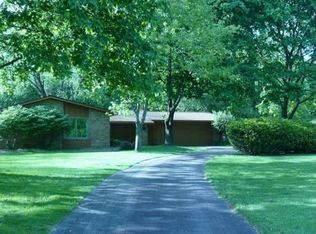 1386 Avon Cir E, Rochester Hills, MI 48309