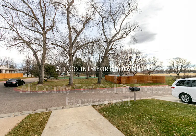 3125 Swallow Bnd — Photo 17