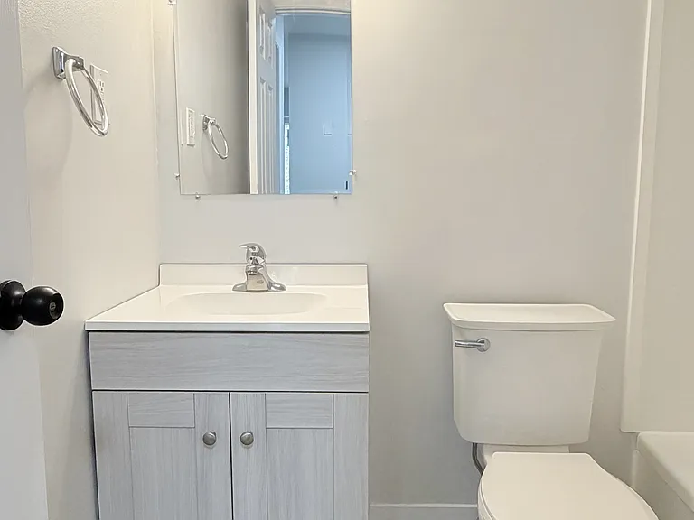 1030 Lillian Ave #101 — Photo 11