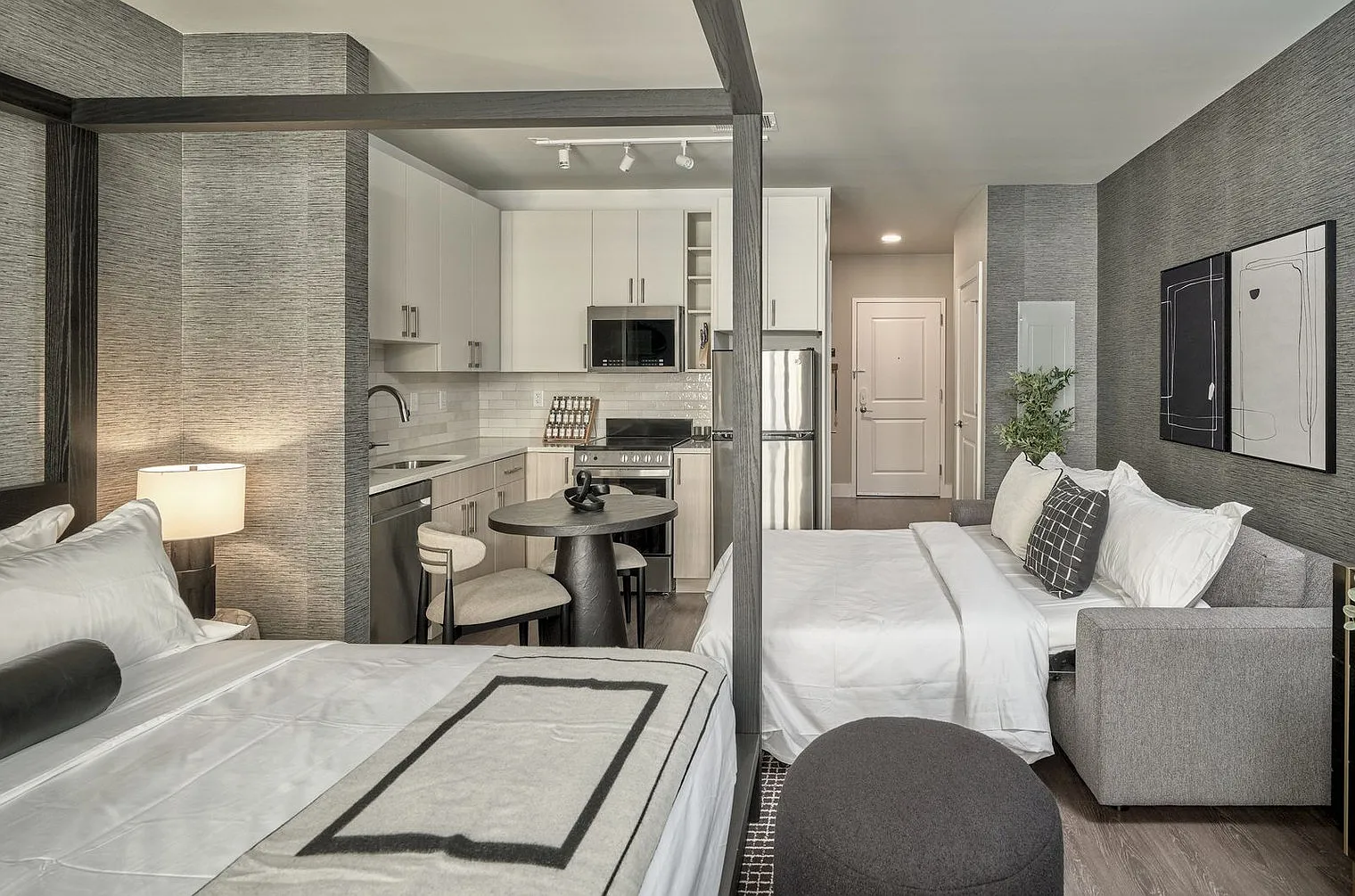 Studio, 1.0 bath, 495 sqft, $2,910 — Photo 3