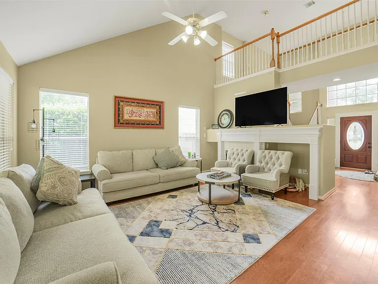 22554 Bristolwood Ct — Photo 6
