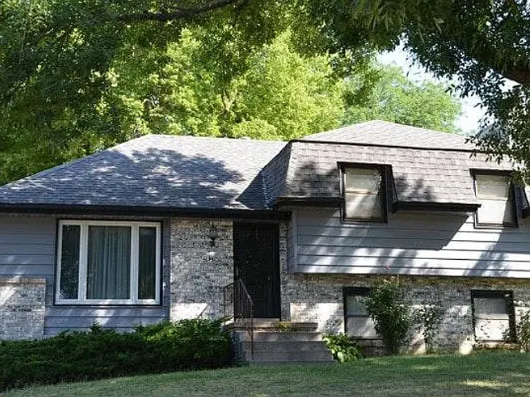 2632 Boyd St — Photo 1