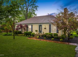 6889 Green Meadow Cir, Woodlawn Park, KY 40207