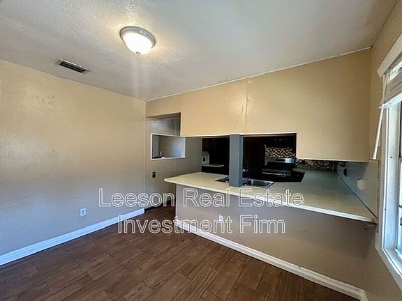 5th image of 4216 Parkway Dr