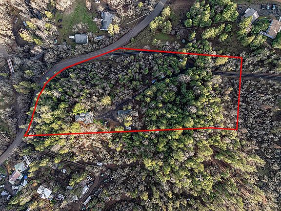 3rd image of 2900 Indian Creek Rd