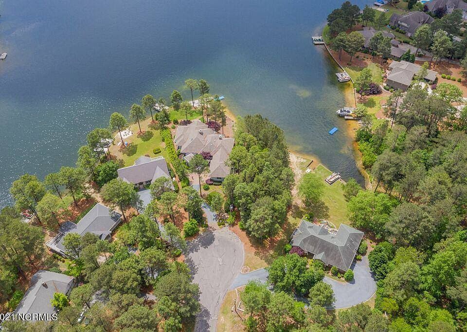 1st image of 120 Phillips Dr