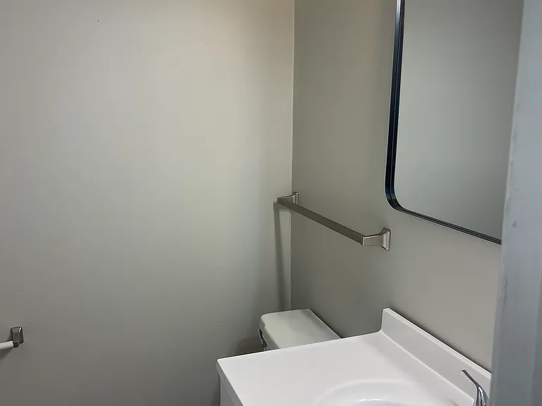 11507 Manchester Ave — Photo 12