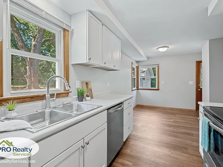 4672 Morris Ln — Photo 4