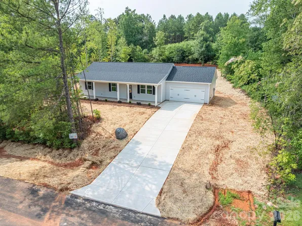 2935 Heavners Farm Ct, Lincolnton, NC 28092
