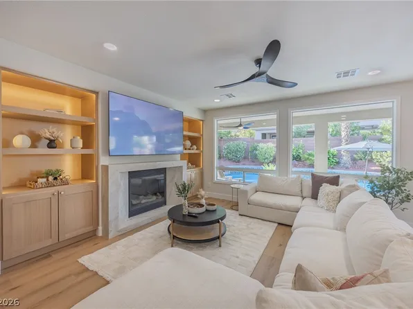 11678 Bradford Commons Dr, Las Vegas, NV 89135