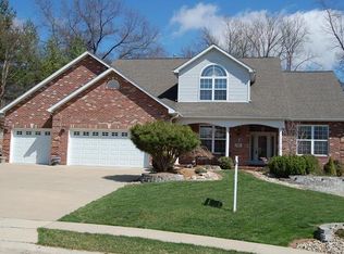881 Prestonwood Dr, Edwardsville, IL 62025