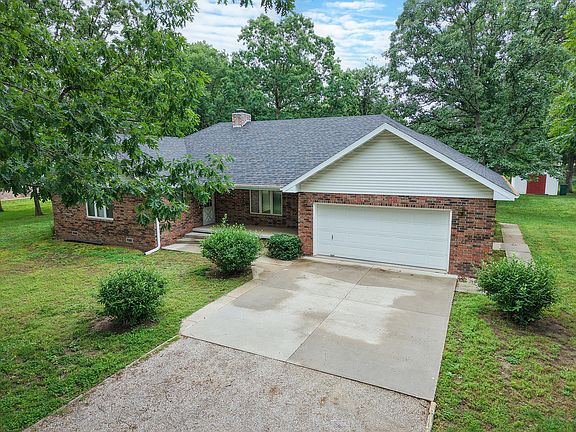 2nd image of 470 Forest Drive