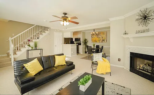 2418 Willow Point Arch Photo 1