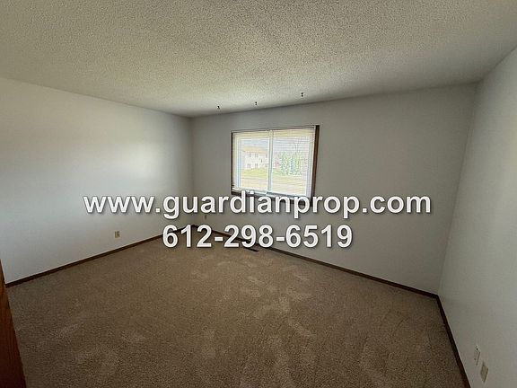 5th image of 2289 11th Ave E #4