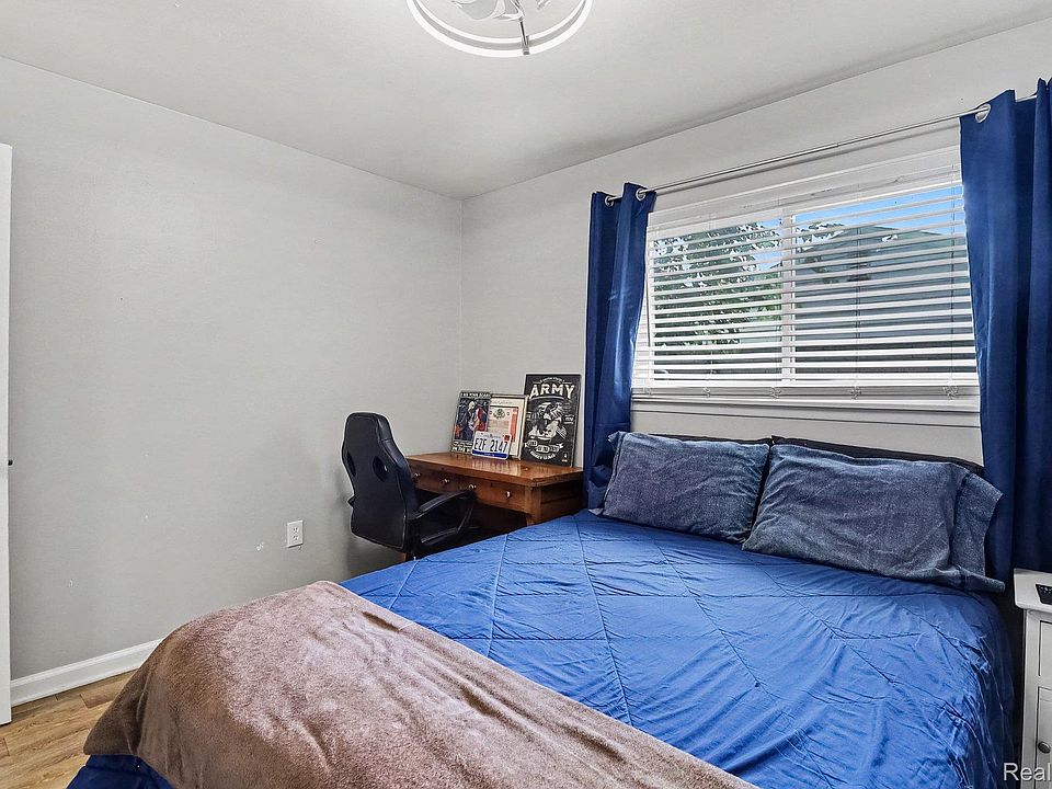 16042 Lauren St, photo 18