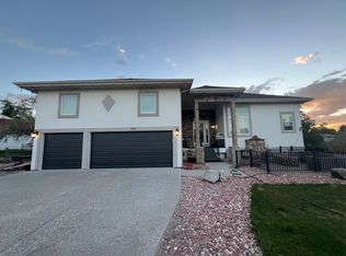 7689 Carolyn Dr, Castle Rock, CO 80108