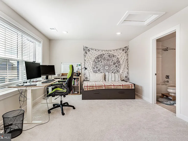 2335 Water Promenade Ave — Photo 49