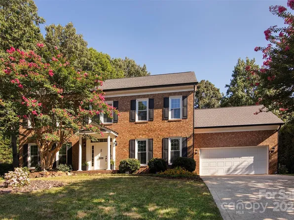 9541 Millen Dr, Harrisburg, NC 28075