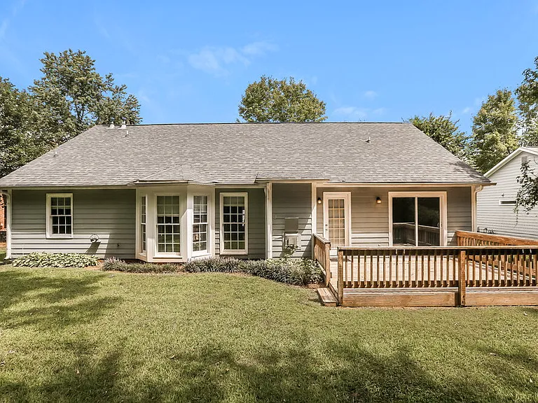 11621 Long Forest Dr — Photo 16