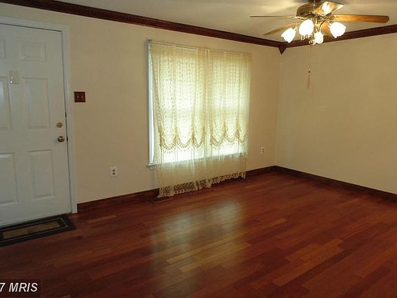 4th image of 7106 Aquinas Ave