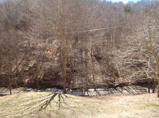 205 Searcy Br, Irvine, KY 40336