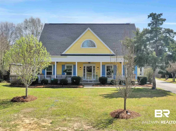 109 River Oaks Dr, Fairhope, AL 36532
