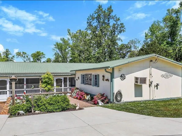 2511 Pineland Shores Cir, Cross Hill, SC 29332