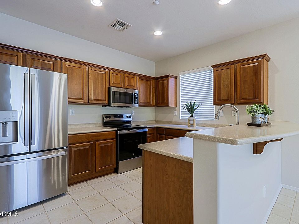 1st image of 1828 W OWENS Way