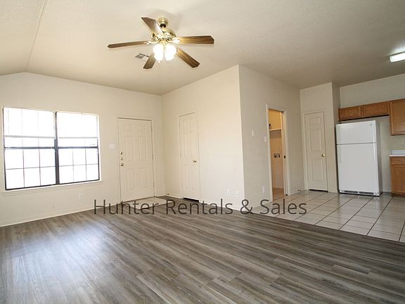 4th image of 5203B Daybreak Dr