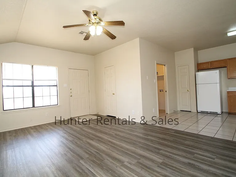 5203B Daybreak Dr — Photo 4