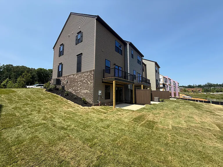 1101 Arborway Ln #1 — Photo 2
