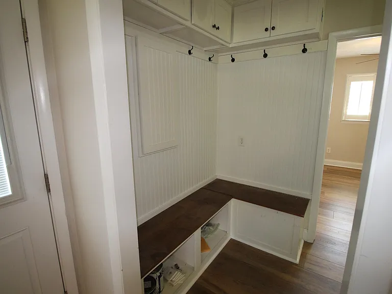 2349 Custom Cir — Photo 20