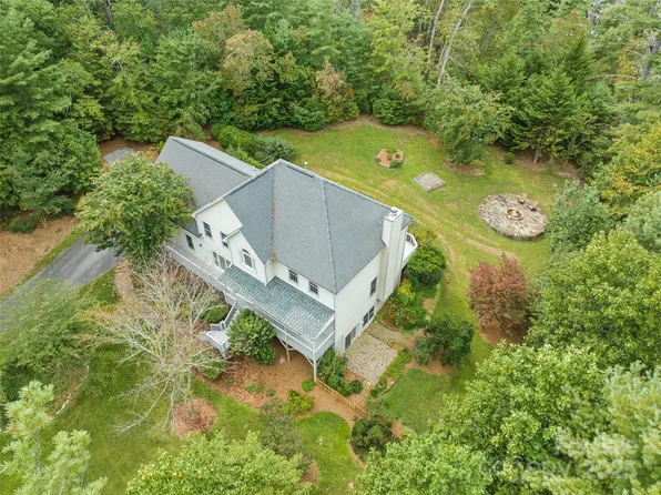 6 Dogwood Ln, Fletcher, NC 28732