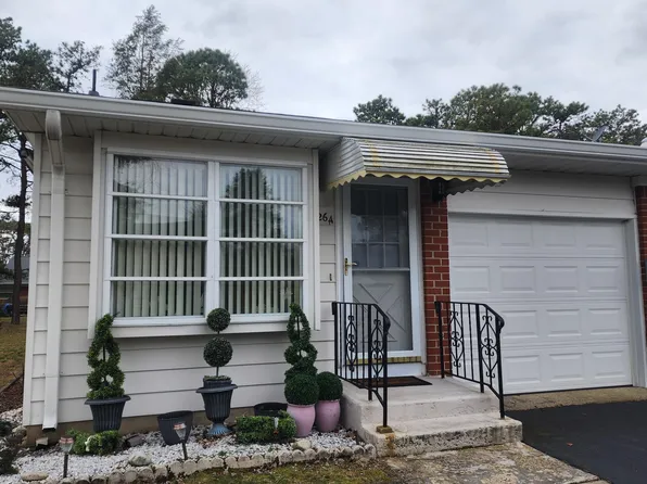 26 Yorktowne Parkway #A, Whiting, NJ 08759