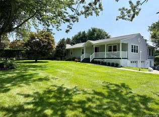 730 Pine Neck Rd, Southold, NY 11971