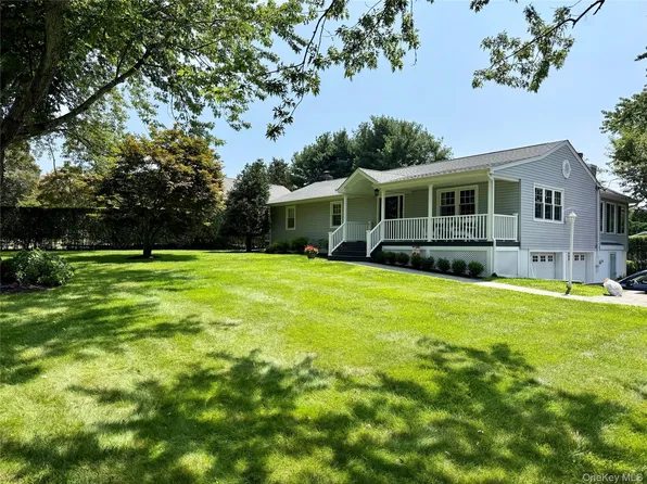 730 Pine Neck Road, Southold, NY 11971