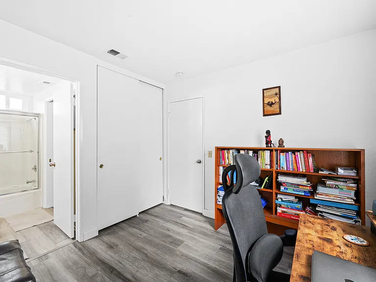 12168 Mount Vernon Ave #16 — Photo 13