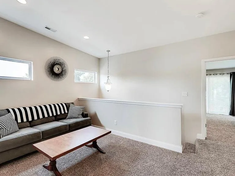 1322 Laurel St — Photo 22