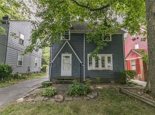 902 Keystone Dr, Cleveland Heights, OH