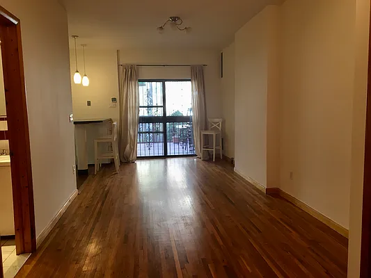 Rented by Dolores Buonocore, LREB | media 7